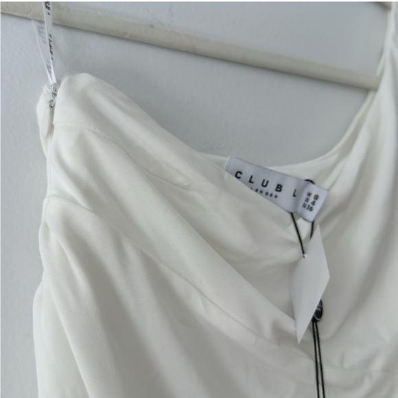 Club L London Maternity Dress - Picture 11 of 13